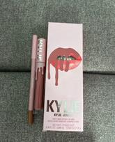 KYLIE JENNER MATTE LIQUID LIPSTICK AND LIP LINER 1.1G KYLIE 808